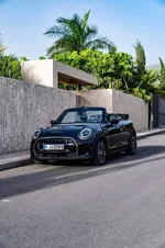 P90493839-mini-cooper-se-convertible-02-2023-999px.webp