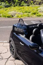 P90493962-mini-cooper-se-convertible-02-2023-999px.webp