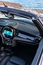 90493952-mini-cooper-se-convertible-02-2023-1000px.webp