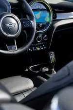 P90493948-mini-cooper-se-convertible-02-2023-999px.webp