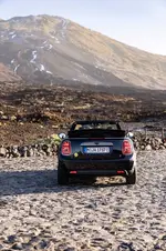 P90493894-mini-cooper-se-convertible-02-2023-999px.webp