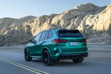 r-neue-bmw-x5-m-competition-dynamic-02-2023-2250px.webp
