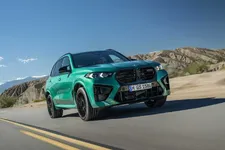 r-neue-bmw-x5-m-competition-dynamic-02-2023-2250px.webp