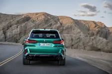 r-neue-bmw-x5-m-competition-dynamic-02-2023-2250px.webp