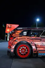 28 HPD Honda CR-V Hybrid Racer.webp