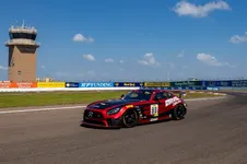 MercedesAMGCustomerRacing_04.webp