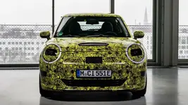 MINI Cooper camouflaged .webp