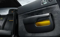 -rolls-royce-black-badge-wraith-black-arrow-2404px.webp