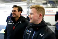 ance-series-nls-nordschleife-bmw-m-team-rmg-2250px.webp