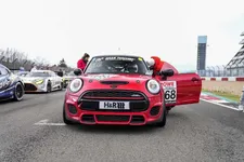 -john-cooper-works-x-bulldog-racing-04-2023-2250px.webp