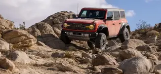 2022 Ford Bronco Raptor_07.webp