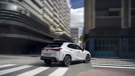 2024_Lexus_UXh_FSPORT_008_HighRes-scaled.webp