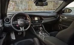 New Giulia & Stelvio Q 100° anniversary - interiors (6).webp