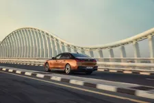 P90500821-the-bmw-i7-m70-xdrive-04-2023-2249px.webp
