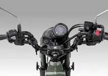 23 Honda Trail 125 Pearl Organic Green_Controls.webp
