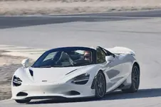 14899-McLaren750SSpider.webp