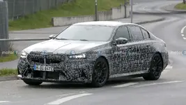 bmw-m5-spy-photos.webp