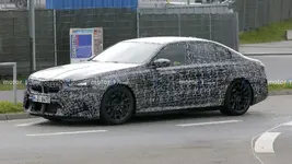 bmw-m5-spy-photos.webp