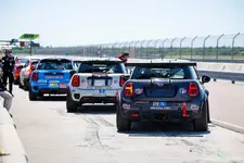 akes-three-podiums-at-nola-motorsports-park-2250px.webp