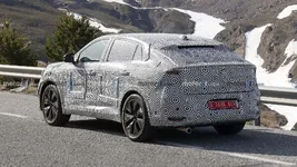 renault-austral-coupe-rear-view-spy-photo.webp