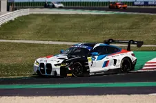 a-ceccato-racing-team-bmw-m4-gt3-bruno-spen-2000px.webp