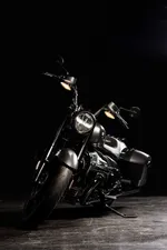 P90503592-bmw-r-18-roctane-studio-05-2023-1000px.webp