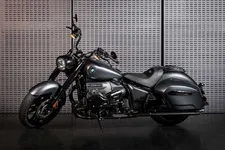 P90503596-bmw-r-18-roctane-studio-05-2023-2250px.webp