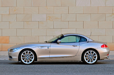 2009-bmw-z4-roadster-side-view-carbuzz-456828-1600.webp