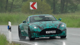 Aston Martin Vantage spy shots 2024 automedia-3.webp