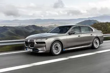 P90458208-the-new-bmw-i7-xdrive60-04-2022-2250px.webp