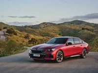 he-new-bmw-i5-m60-xdrive-still-shot-05-2023-1999px.webp