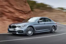 -the-new-bmw-5-series-sedan-m-sport-10-2016-2249px.webp