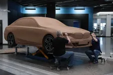 w-bmw-5-series-sedan-design-process-05-2023-2250px.webp