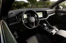 DB2023AU00430_large.webp