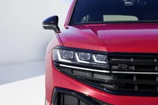 DB2023AU00424_large.webp
