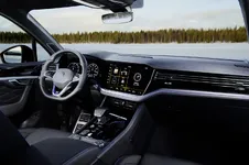DB2023AU00078_large.webp