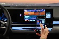 nsole-in-car-gaming-in-the-new-bmw-5-series-2249px.webp