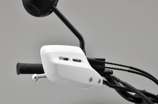 23 Honda SCL500_Accessory Hand Guards.webp