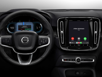 313124_Volvo_XC40_Recharge_-_Incoming_call_on_driver_display_and_centre_display.webp