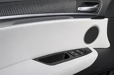 BMW-X6M-19.webp