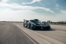 04 BUGATTI Bolide-High-Speed Testing.webp