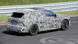 bmw-1-series-facelift-new-spy-photo.webp