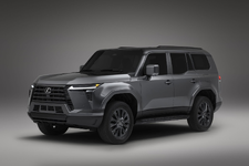 2024_Lexus_GX_Premium_005_VEHICLEPAGEHERO-scaled.webp