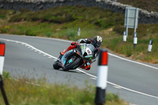 -motorrad-motorsport-iomtt-monster-energy-b-2250px.webp