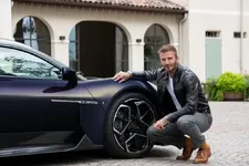22275-MaseratiFuoriserieEssentialsDavidBeckhamwithMC20.webp