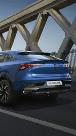All-new Renault Rafale - Alpine blue (24).webp