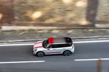 8869-mini-john-cooper-works-clubman-06-2023-2250px.webp