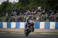 hip-rokit-bmw-motorrad-worldsbk-team-bmw-m--2250px.webp