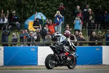 hip-rokit-bmw-motorrad-worldsbk-team-bmw-m--2249px.webp