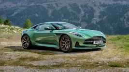 20-Aston-Martin-DB12.webp